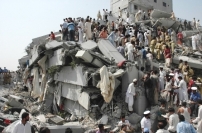 南亞地震死亡人數超過1.9萬 巴基斯坦全國哀悼三天