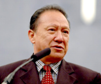 唐崇榮牧師完成心臟手術