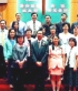 OMF新年祈禱求神興起亞裔同工