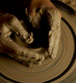 每日經歷神：神在尋找黏土