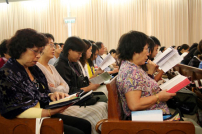 唐崇明牧師第四晚講道:「愛是最大的恩賜」