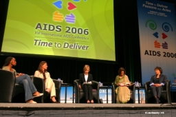 全球最大規模愛滋病會議召開