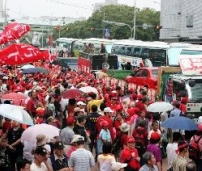 百萬人倒扁運動此起彼伏