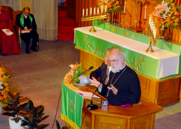 威廉斯大主教在中國見證上帝的恩典和真理