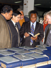 撒母耳•考比亞博士讚揚愛德在國內的工作