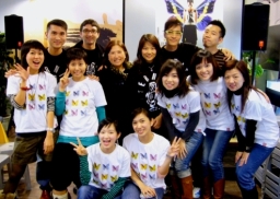 美麗傳奇簽唱會感恩歌聲中完結