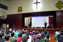 老宣教士：「年青人不去，我去！」