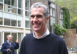 啟發課程創辦人甘力克牧師專訪(進入收聽)