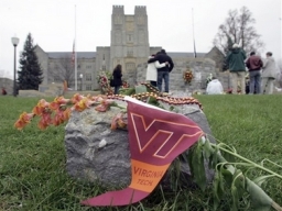 全美各州政府為維大默哀一分鐘