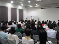 「中神」「畢基」合辦晚間課程 裝備信徒教會及職場侍奉