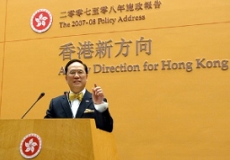 胡志偉:《施政報告》忽略家庭價值