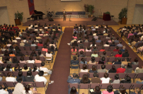 華人佈道傢張伯笠佈道會網路直播 萬人同步領受救恩