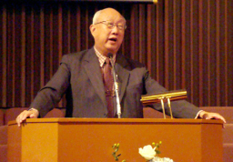 麥希真牧師:不一樣的教會