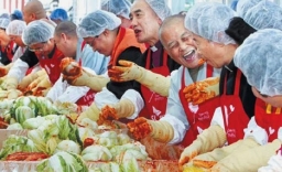 韓教會藉泡菜與貧困鄰舍「分享幸福」