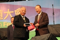 中國兩會邀葛福臨牧師明年訪問內地教會