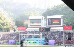 葛佈青年福音盛會爆場 數千學生作永生抉擇