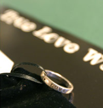 「情人節」變「貞潔日」 美國青少年公開維護婚前貞潔立場