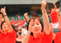 為聾人翻譯母語-手語-聖經 刻不容緩