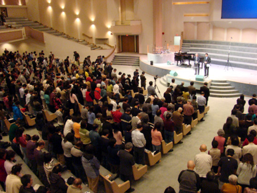 宣教士前輩邊雲波勉勵「彼此相愛,常存虧欠」