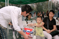 YMCA維園發動青年為四川賑災籌款