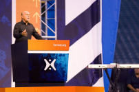 豐收事工洛杉磯大型佈道會超過一萬人决志