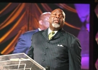 超級教會主教傑克斯激勵教會領袖：突破從你開始