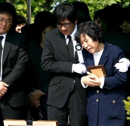 韓星接連自殺引關注 媒體切勿誘導觀眾仿效