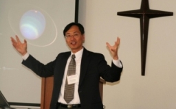 聽華人物理學家談科學與聖經