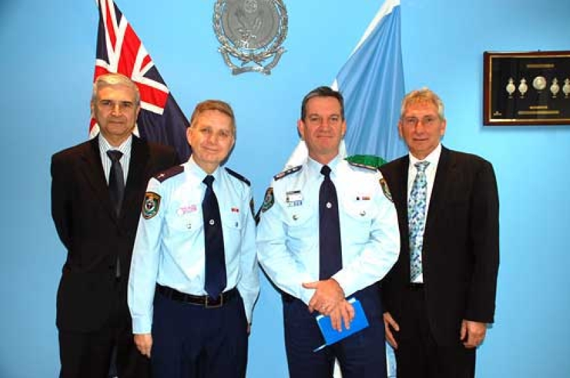 澳洲聖經公會向警隊推出《警察聖經》