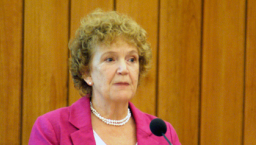 「醫治非洲」創辦人分享:拯救非洲貧弱婦女