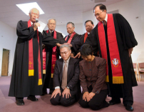 遠志明正式受按立牧職 「代表了這一代的傳道人的托付」