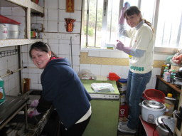 救世軍123幫長者家居大掃除 抗流感過新年