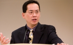 鮑維均博士以路加著作再思十誡與現實