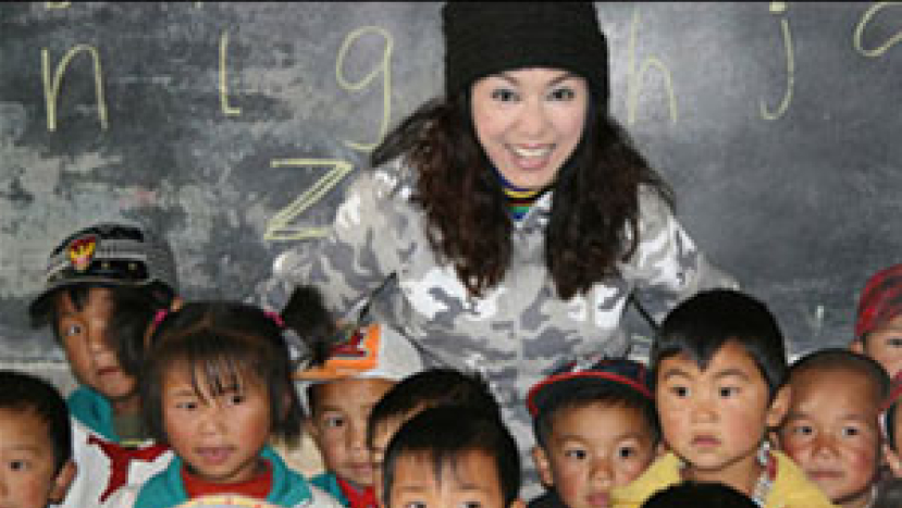 米雪出任助養大使 四川探訪感觸良多