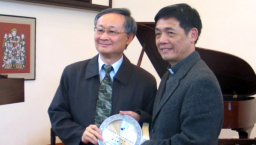 溫偉耀:《生命的轉化與超拔》寫作十年 圓廿年中國夢