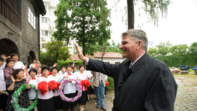 葛福臨重訪母親出生地淮安 主持聖經學院奉獻禮