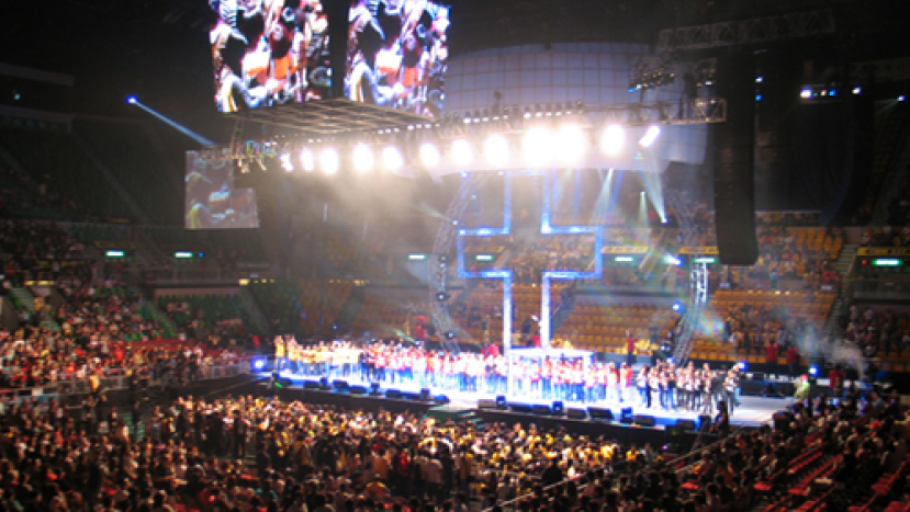 「紅黑皇」1074人決志 陳一華認為佈道會深受祝福