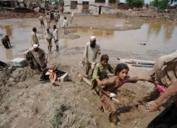 巴基斯坦洪災至少1,500人死 基督教組織救援