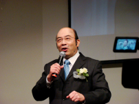 吳振智牧師主持溫哥華夫妻節 勸丈夫學習「愛妻五原則」