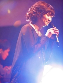 「一個不懂唱歌的天使」Vera首次個人音樂會