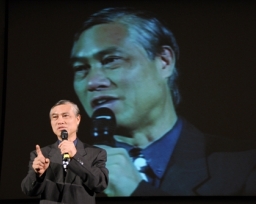 蘇穎智牧師灣區分享教會牧養心得