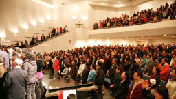 《彼岸》溫哥華首映反應熱烈 數以百計人信主獻身