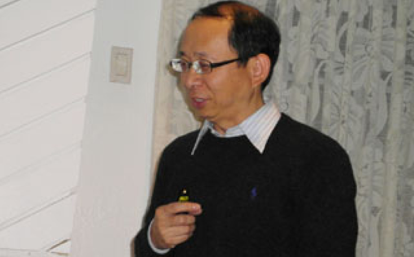 蘇文安牧師鼓勵信徒「寫出你的生命故事」