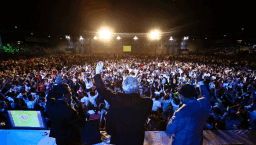 包樂博士首獲當局准許在越南萬人佈道