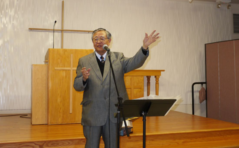 環聖創辦人容保羅牧師紐約推廣《新譯本》