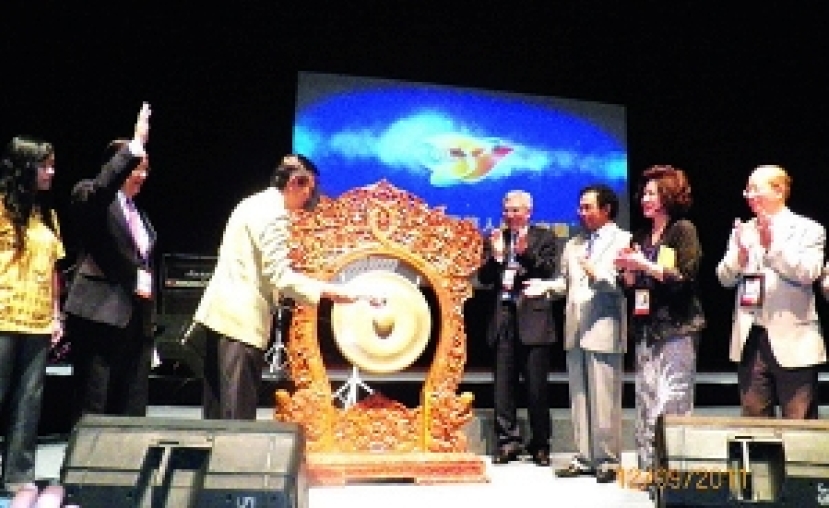 楊慶球:對胡牧師有關是次華福大會的回應