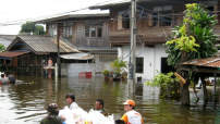 泰國洪災逾500人死亡 救援組織加緊行動