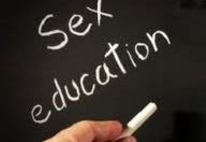 紐約中學性教育必修課內容露骨引發不滿