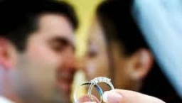 美一男一女婚姻定義進一步受壓