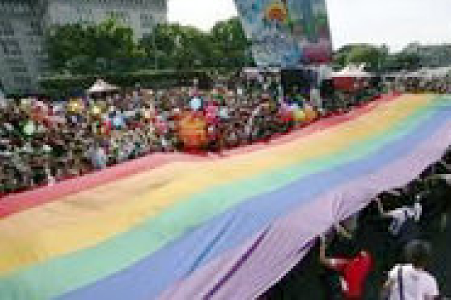 新教育法標榜同性戀貢獻 加州維家組織全力抵擋